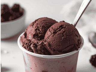 Black Berry Chocolate Ice Cream