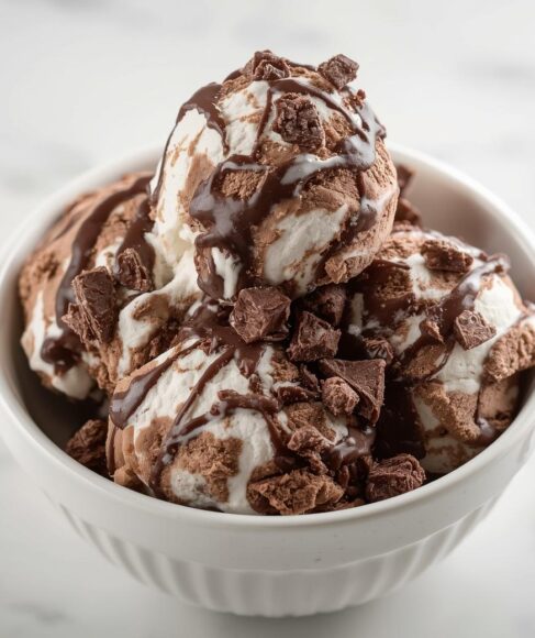 How to Make Mississippi Mud Ice Cream at Home