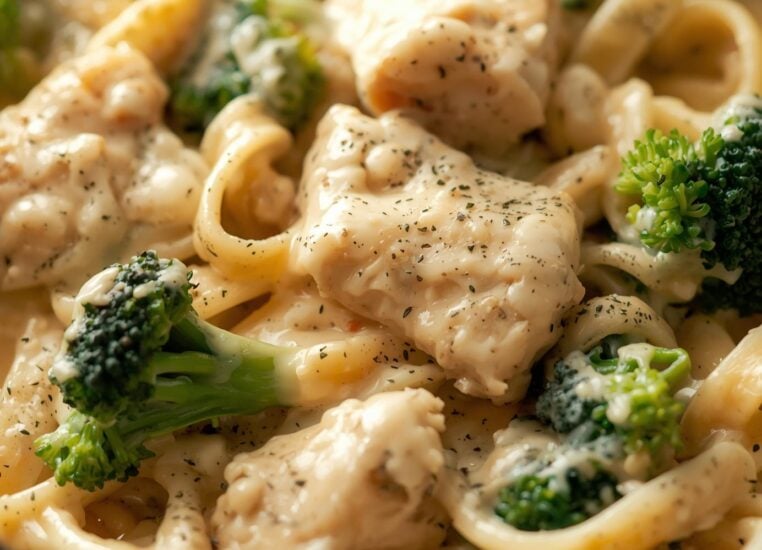 Creamy Chicken Broccoli Alfredo Recipe