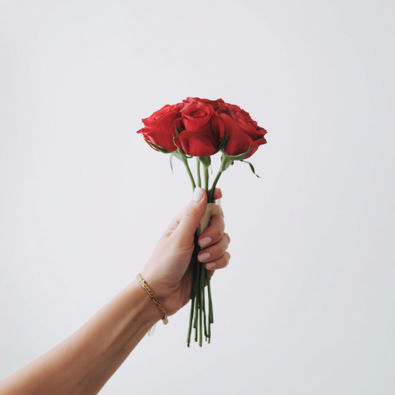 Tight Spiral (3 Roses)