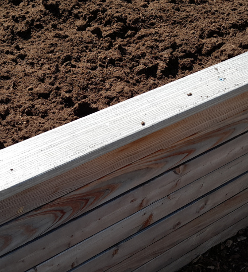 How to Prepare a Raised Bed for Winter
